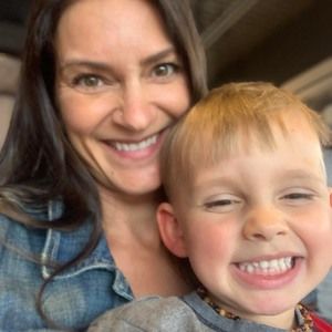 Meet your Posher, Joelle